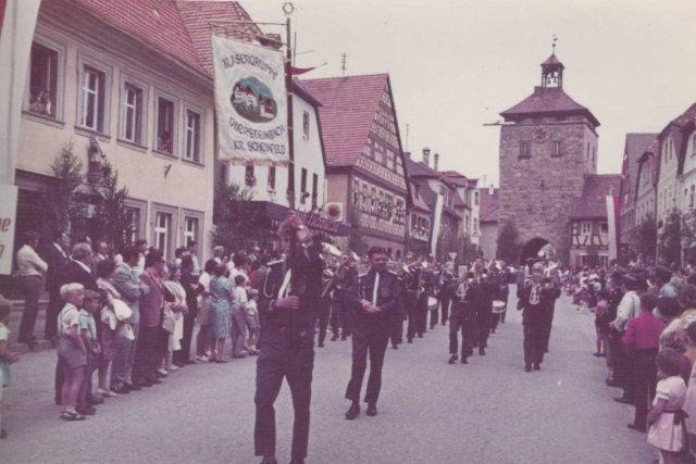 Umzug_Scheinfeld_1970.jpg